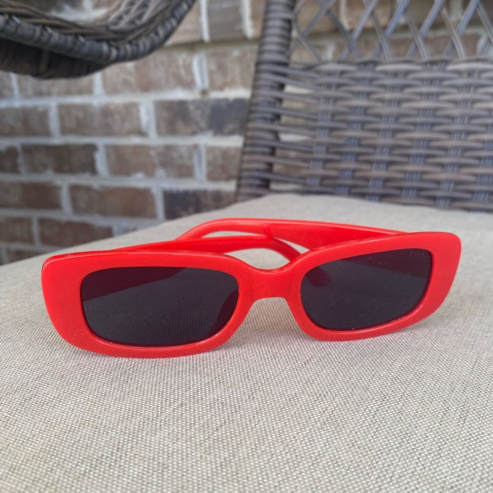 Red sunglasses
